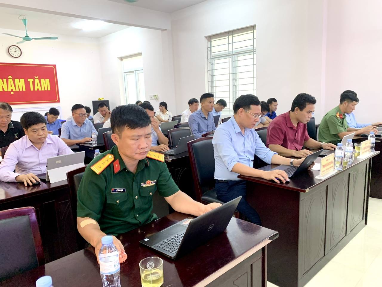 anh tin bai